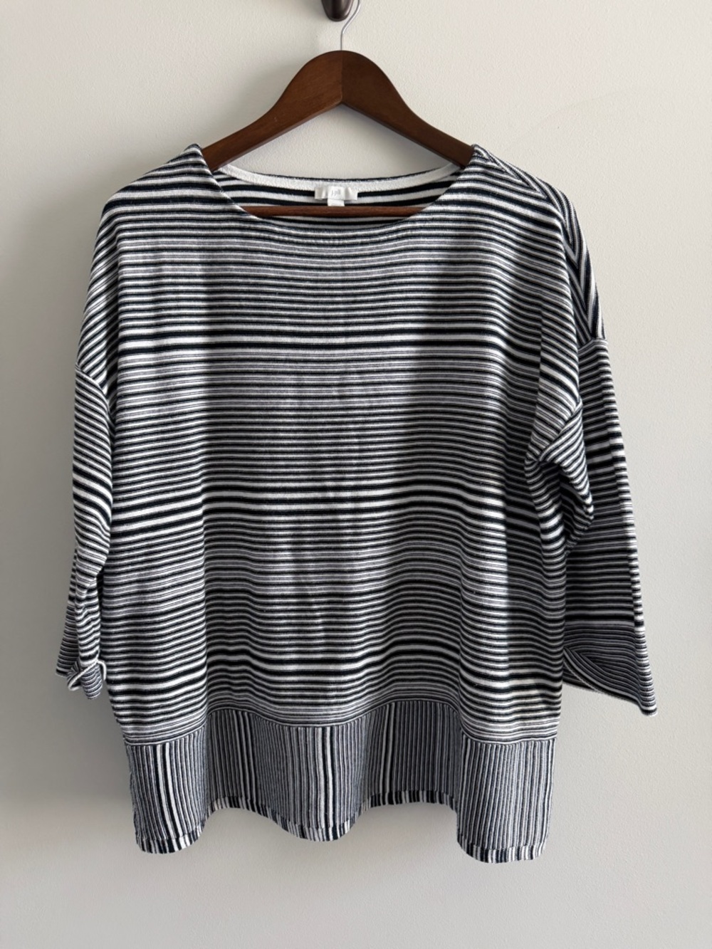 J.Jill Black White Stripe Fringe Hem 3/4 Sleeve Knit Top Medium Relaxed Fit